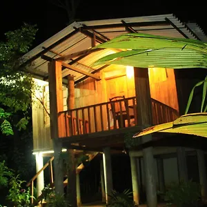 Ruk Sewana Tree House Appartement